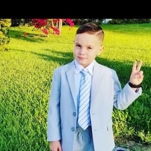 Meet your Posher, Hasan